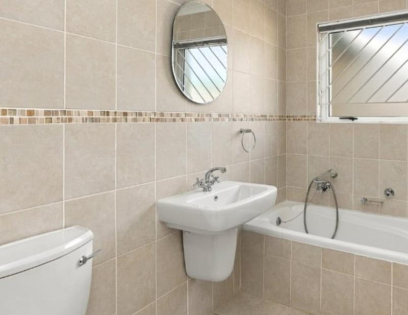 To Let 3 Bedroom Property for Rent in Sunningdale Western Cape